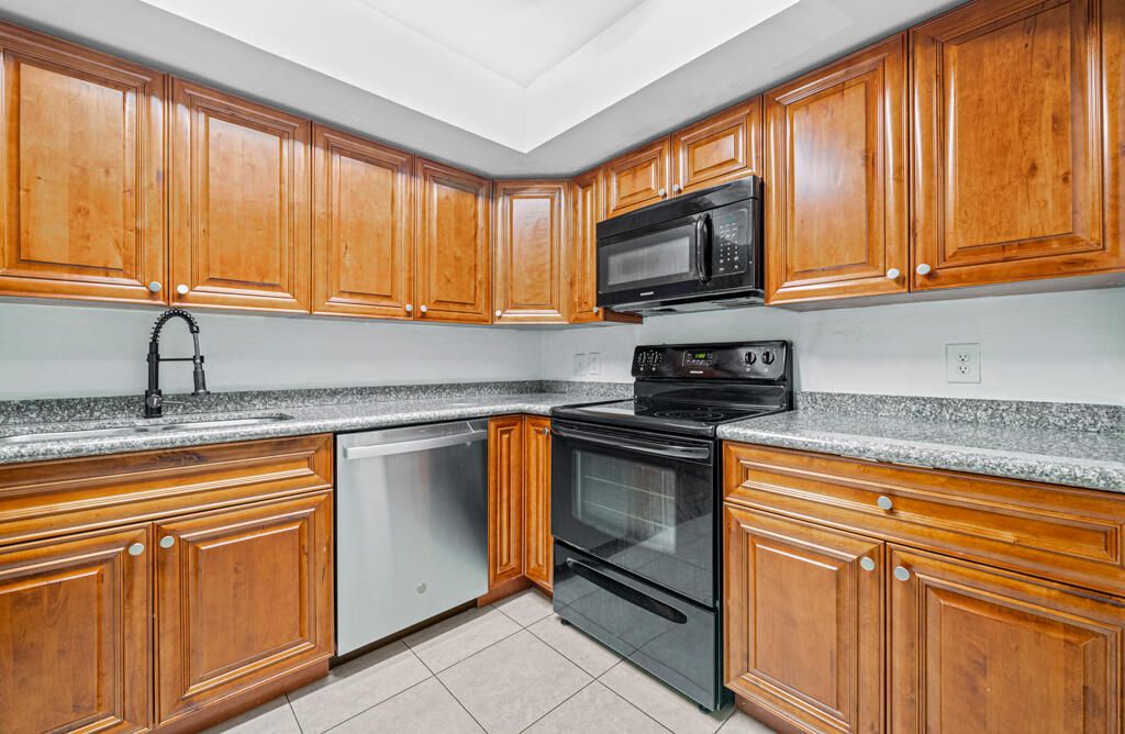 Photo of 9227 Green Meadows Way, Palm Beach Gardens, FL 33418 (MLS # R10975782)