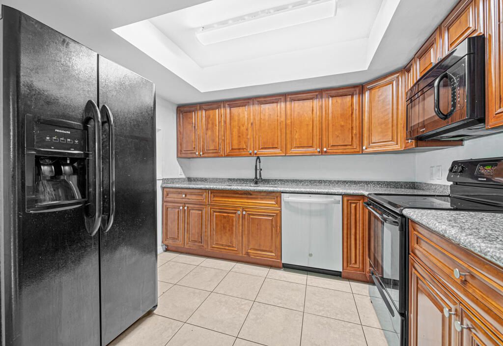 Photo of 9227 Green Meadows Way, Palm Beach Gardens, FL 33418 (MLS # R10975782)