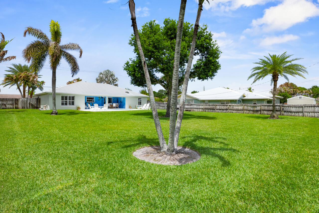 DECKERS - Residential