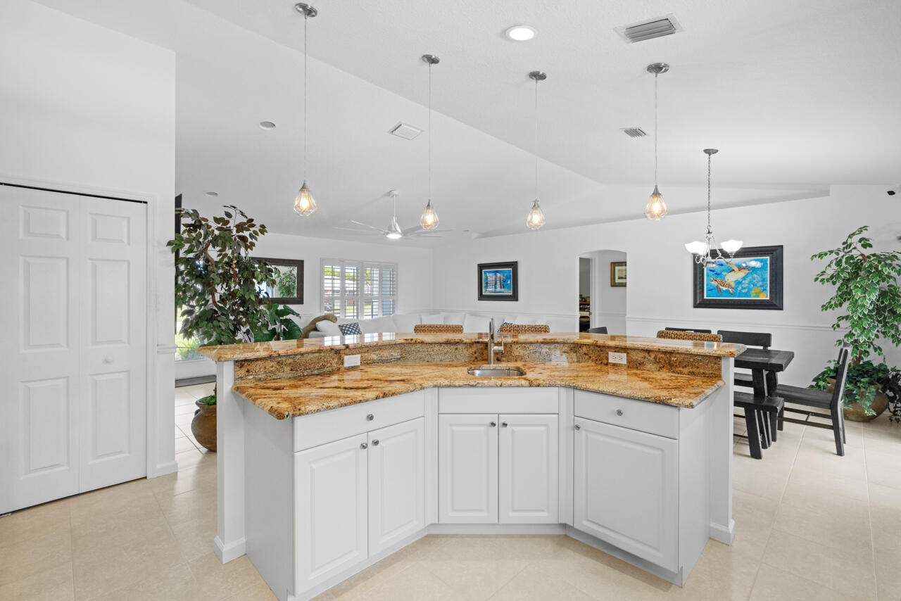 DECKERS - Residential