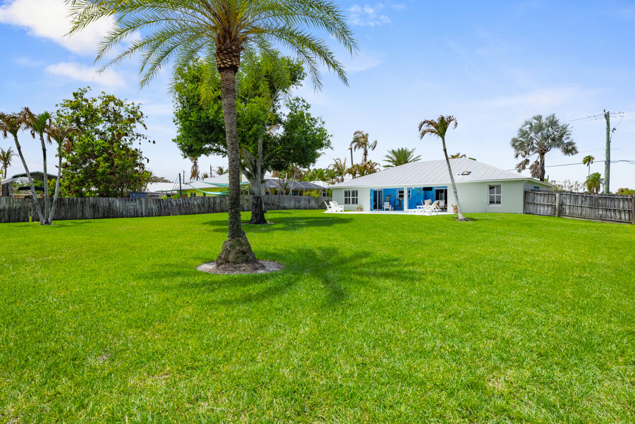 DECKERS - Residential