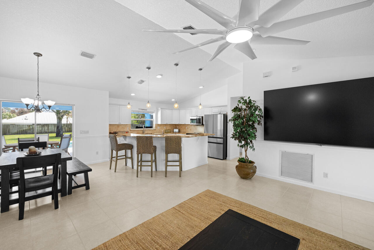 DECKERS - Residential