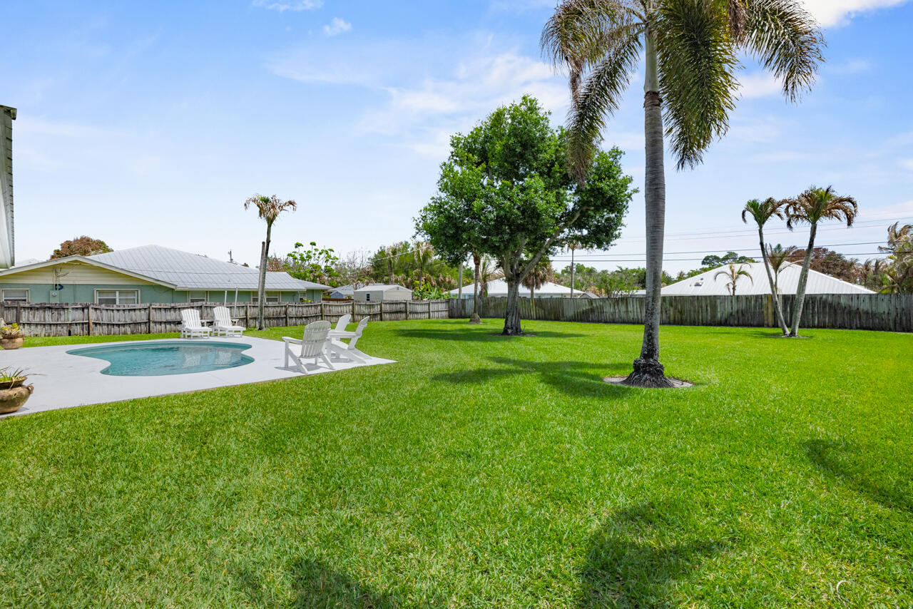 DECKERS - Residential