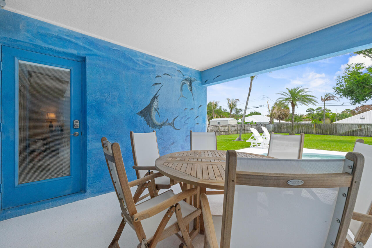 DECKERS - Residential