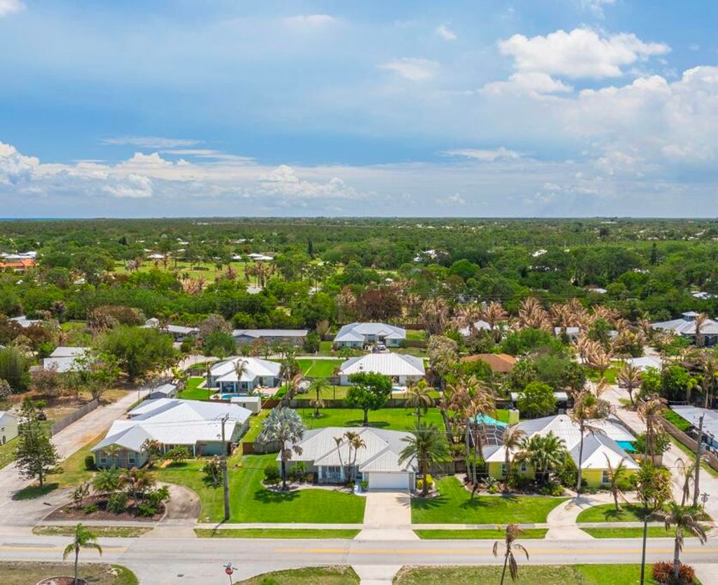 Photo of 5064 SE Horseshoe Point Road, Stuart, FL 34997 (MLS # B26020865)