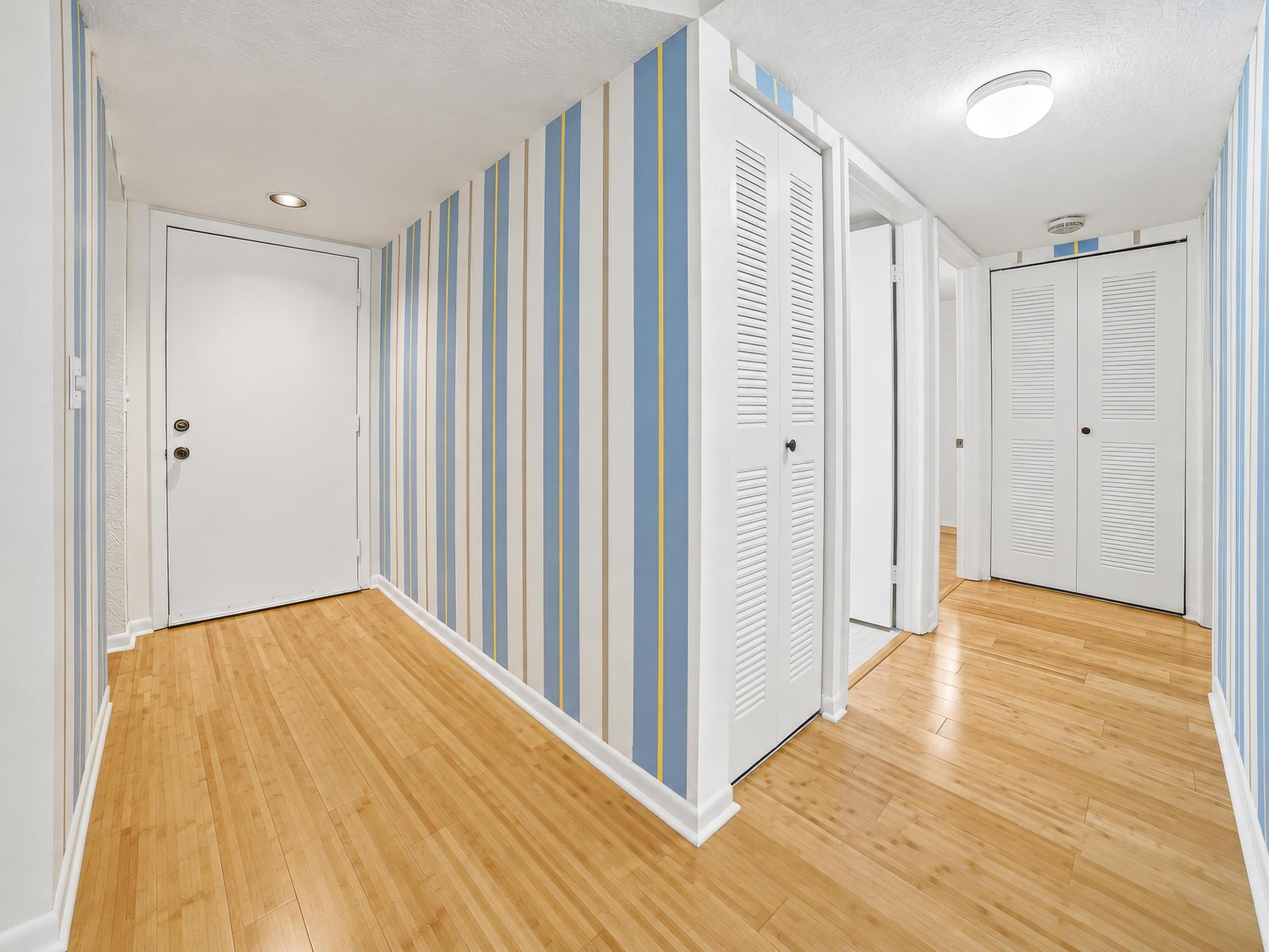 5340 LAS VERDES Circle 202