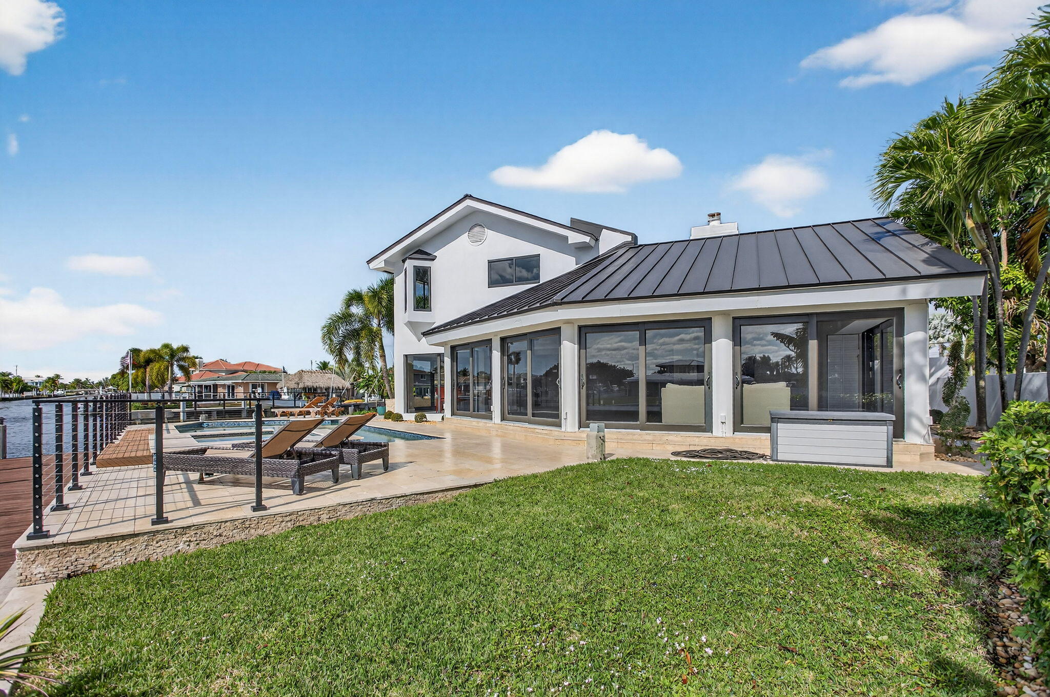 SNUG HARBOR SEC ONE - Residential