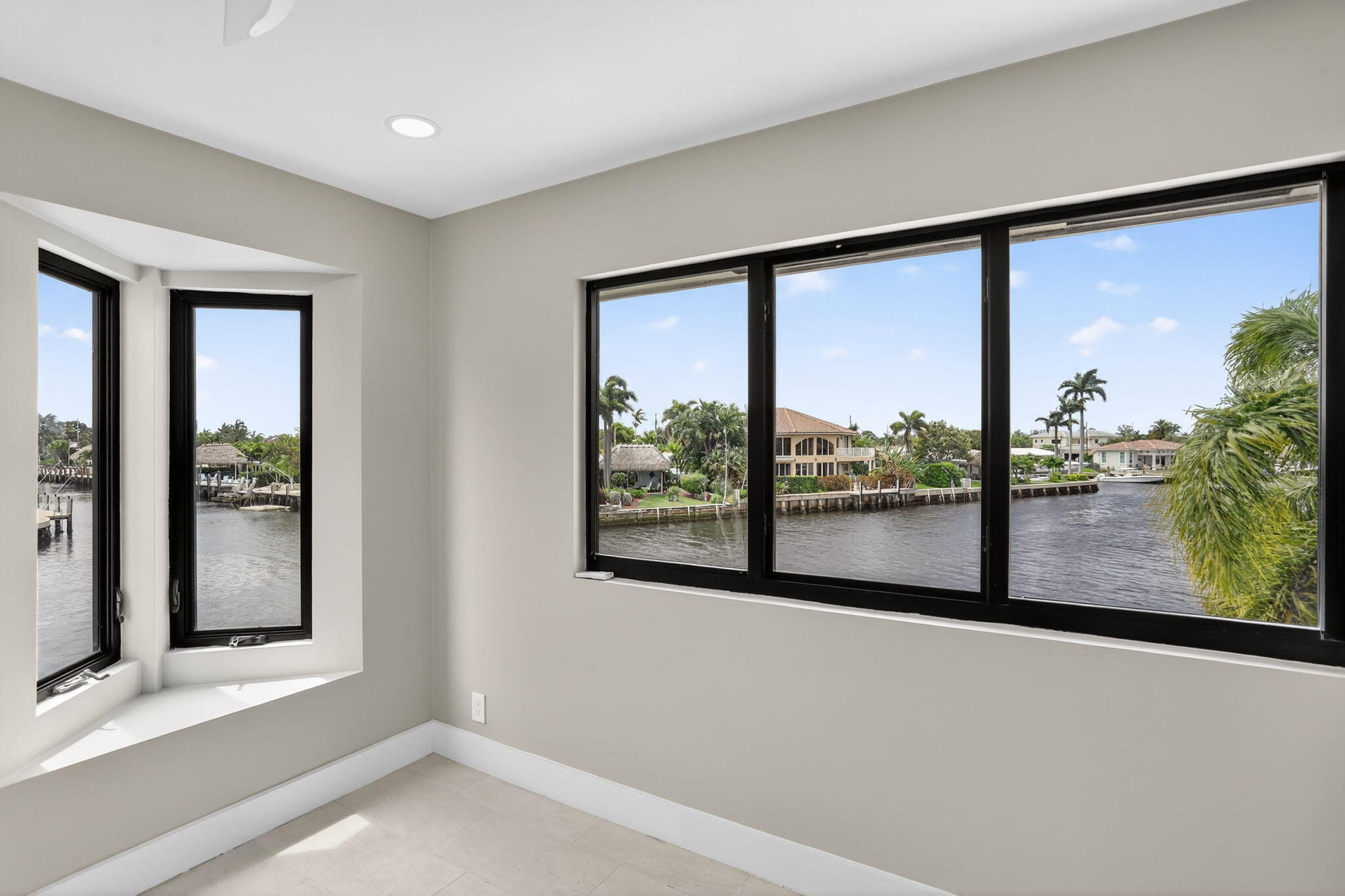 SNUG HARBOR SEC ONE - Residential