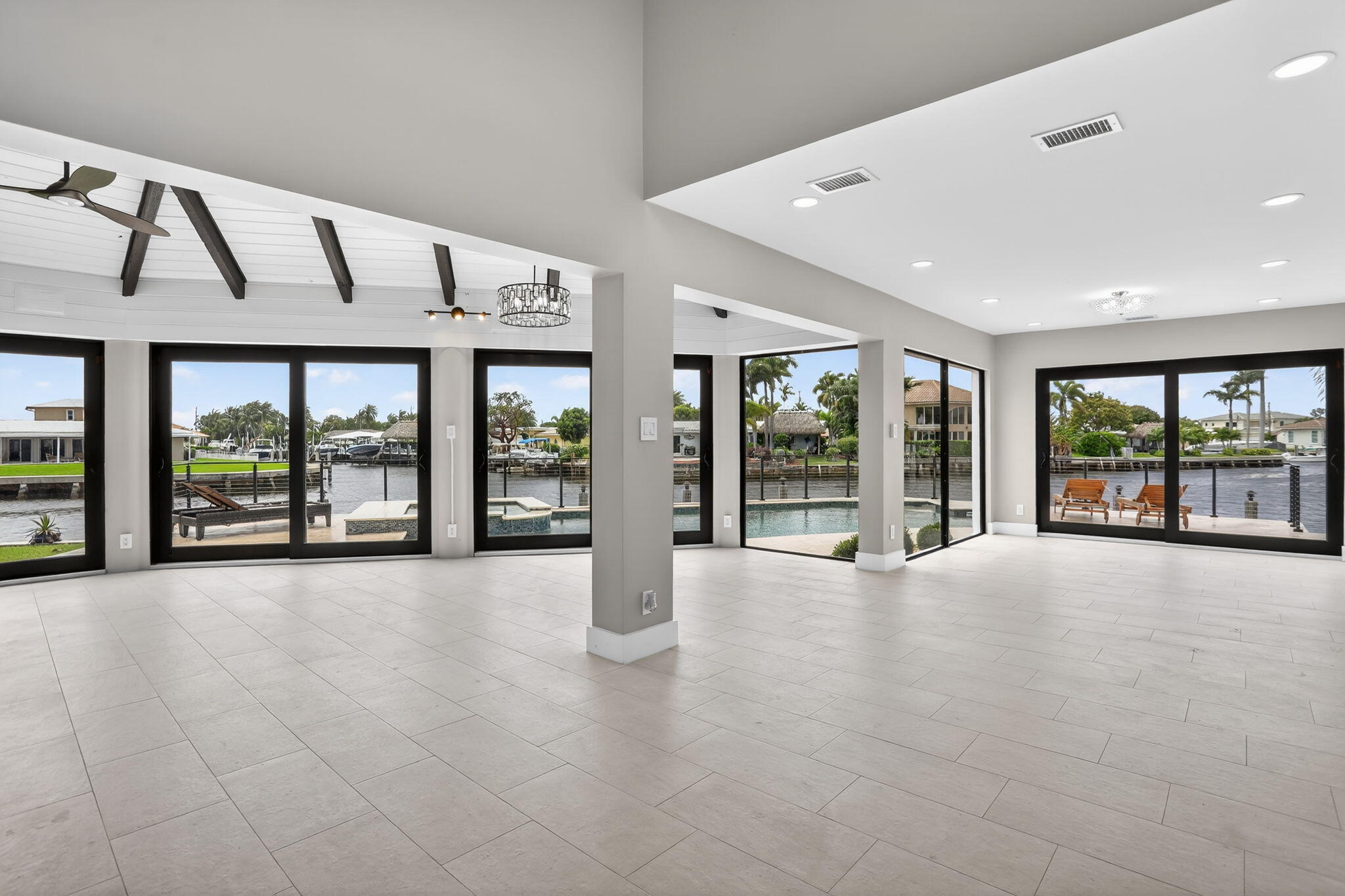 SNUG HARBOR SEC ONE - Residential