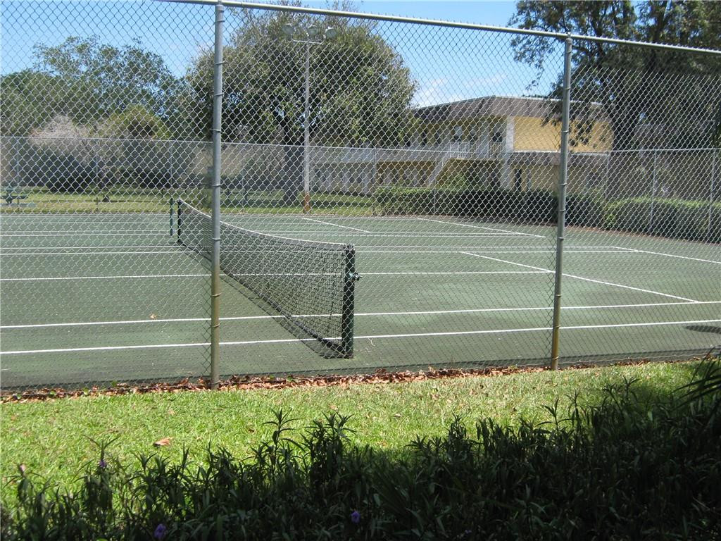 VILLAGE PARK - Residential Lease