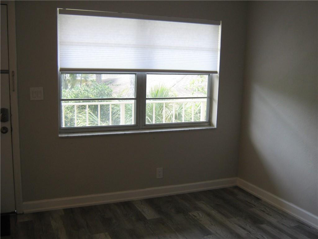 VILLAGE PARK - Residential Lease