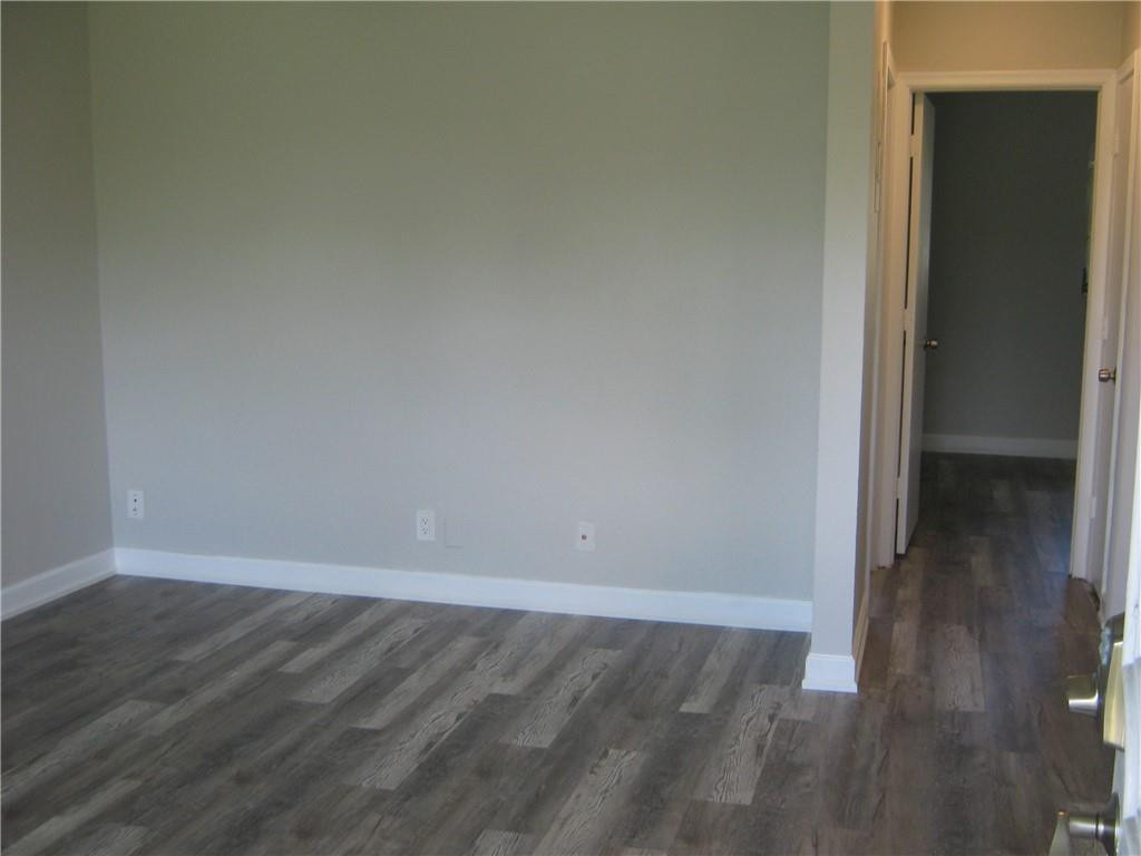 VILLAGE PARK - Residential Lease