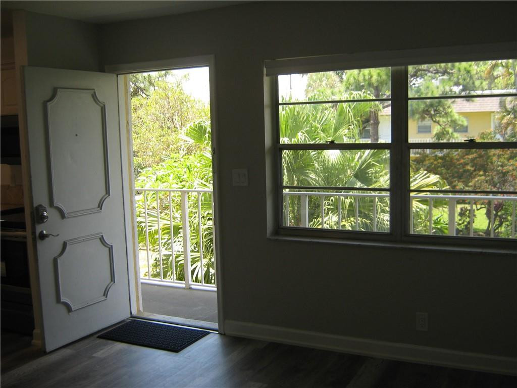 VILLAGE PARK - Residential Lease