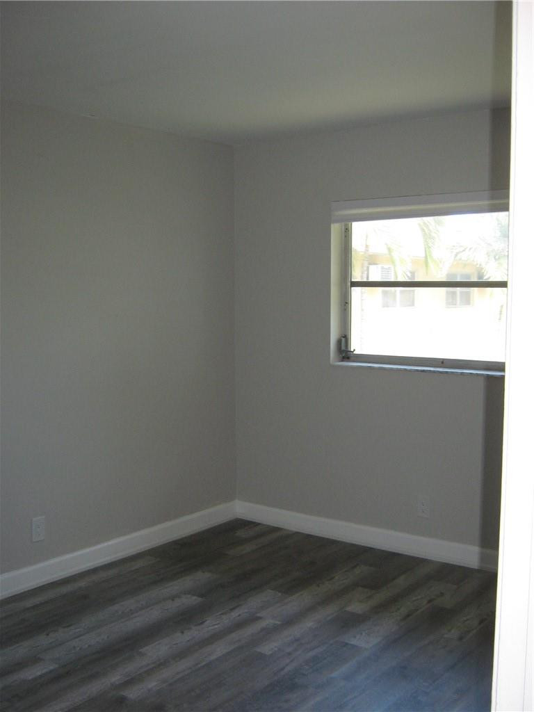 VILLAGE PARK - Residential Lease