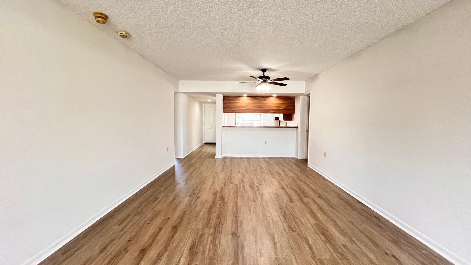 Conds 1 Thur 20 Of Whitehall Vlg Of Palm Beac - Residential Lease