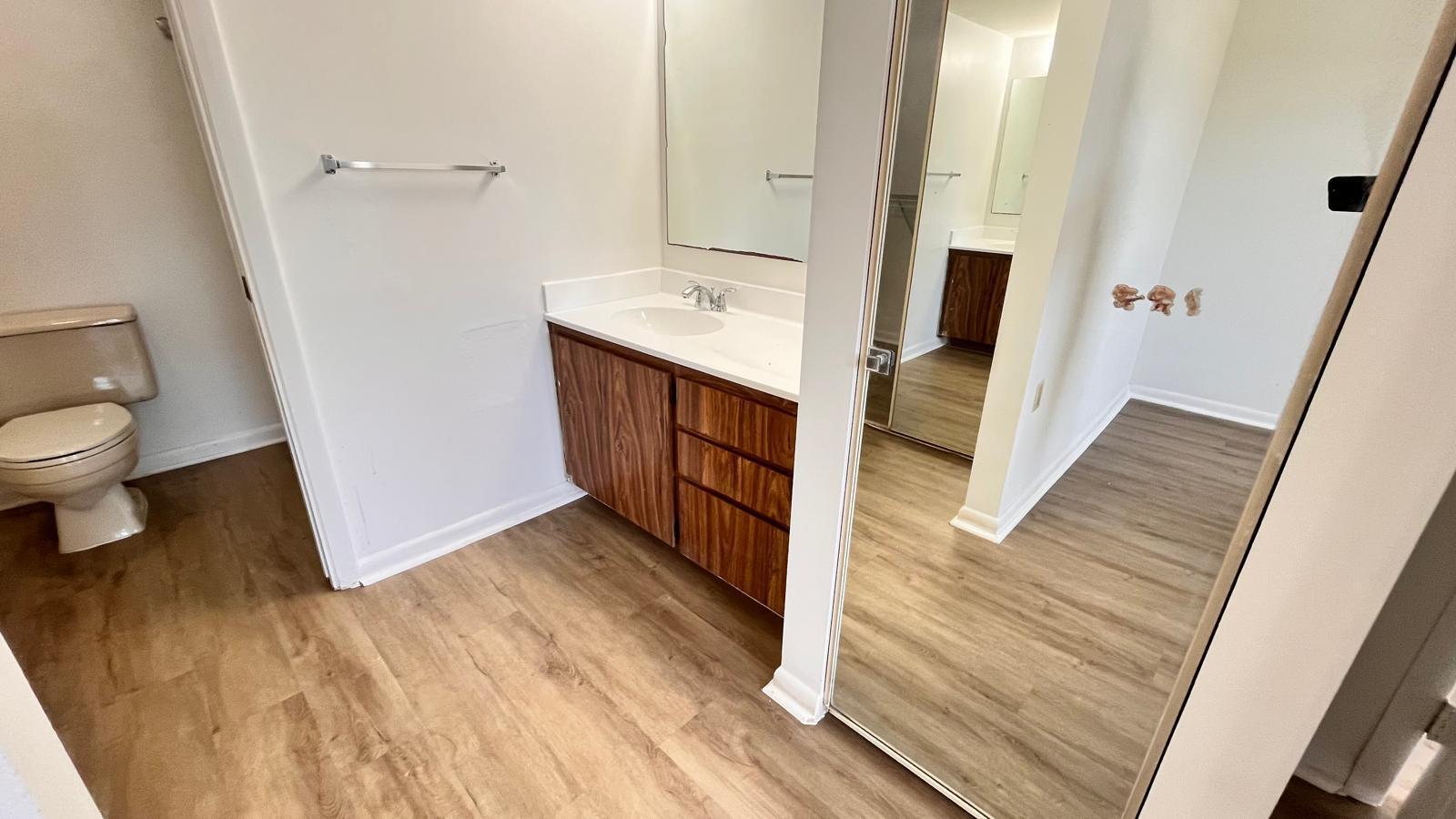 Conds 1 Thur 20 Of Whitehall Vlg Of Palm Beac - Residential Lease