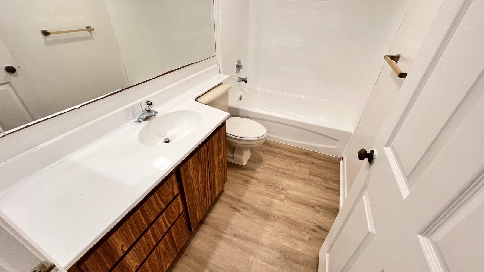 Conds 1 Thur 20 Of Whitehall Vlg Of Palm Beac - Residential Lease