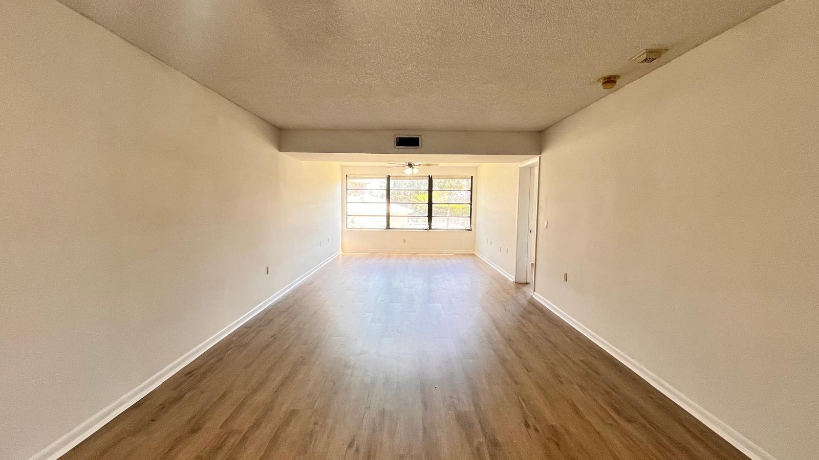 Conds 1 Thur 20 Of Whitehall Vlg Of Palm Beac - Residential Lease