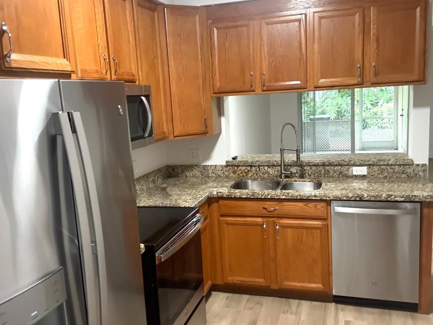 FIESTA_Infante 156-10 B - Residential Lease