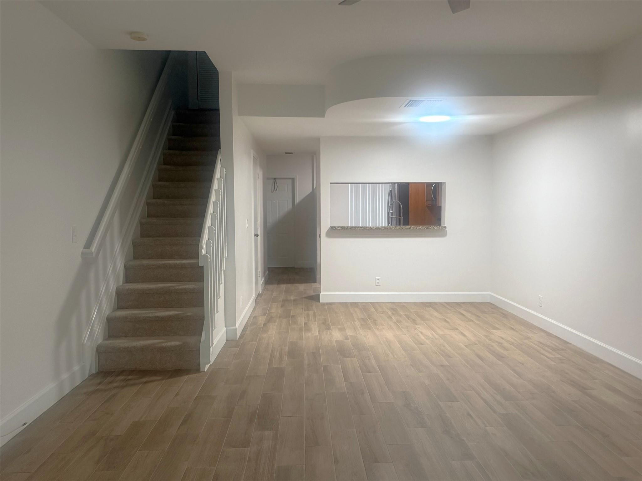 FIESTA_Infante 156-10 B - Residential Lease