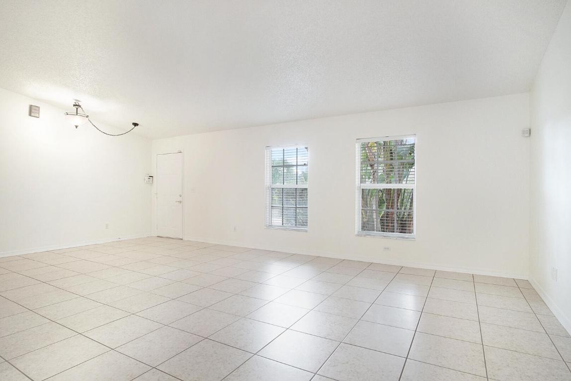 PORT ST LUCIE SECTION 25 - Residential