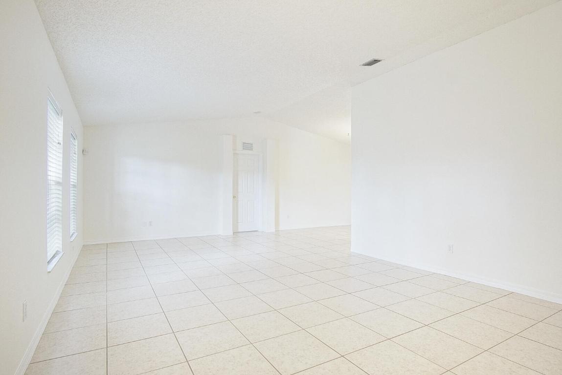 PORT ST LUCIE SECTION 25 - Residential