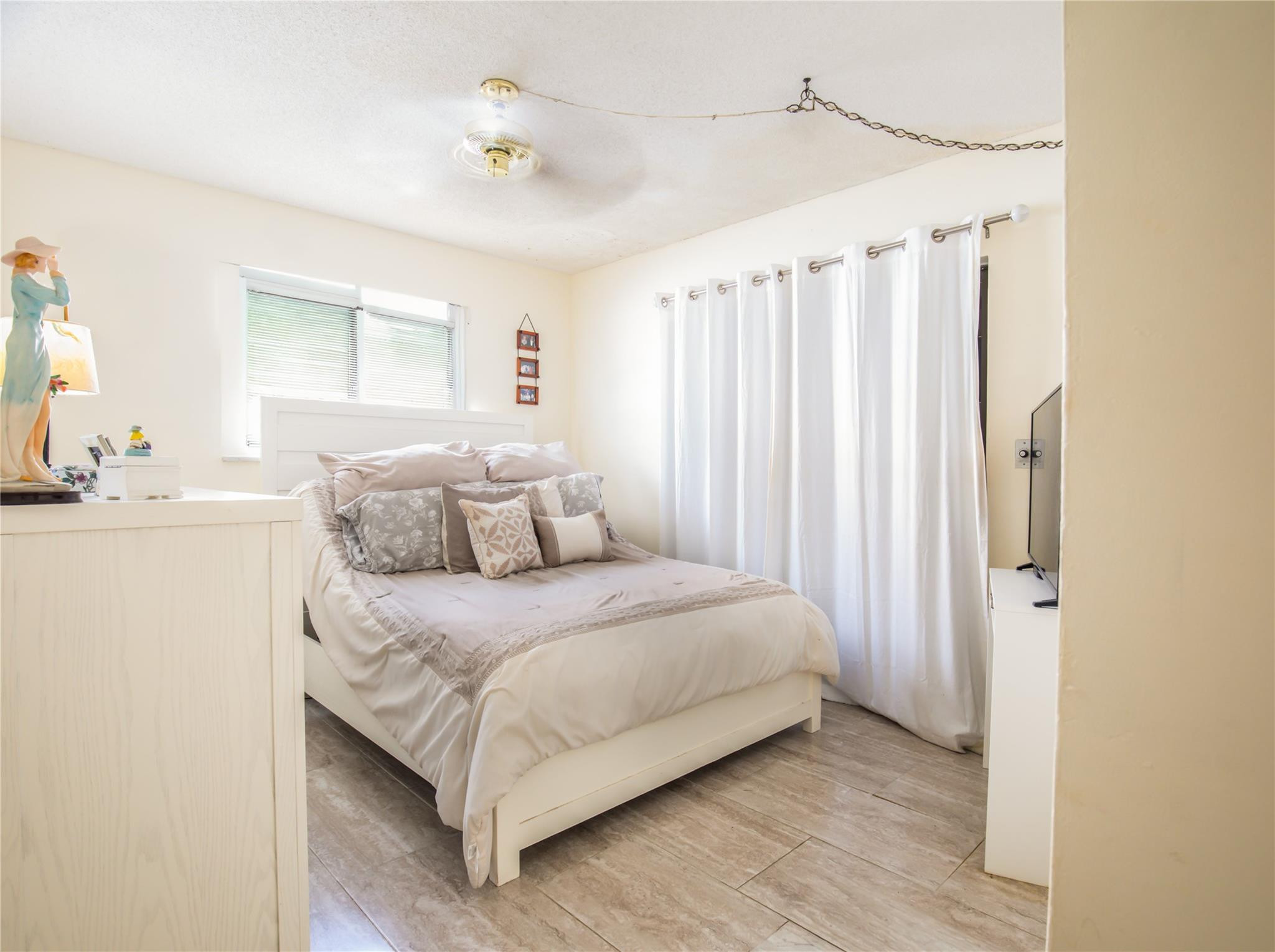 Coral Spgs Sub 1 59-30 B - Residential Income