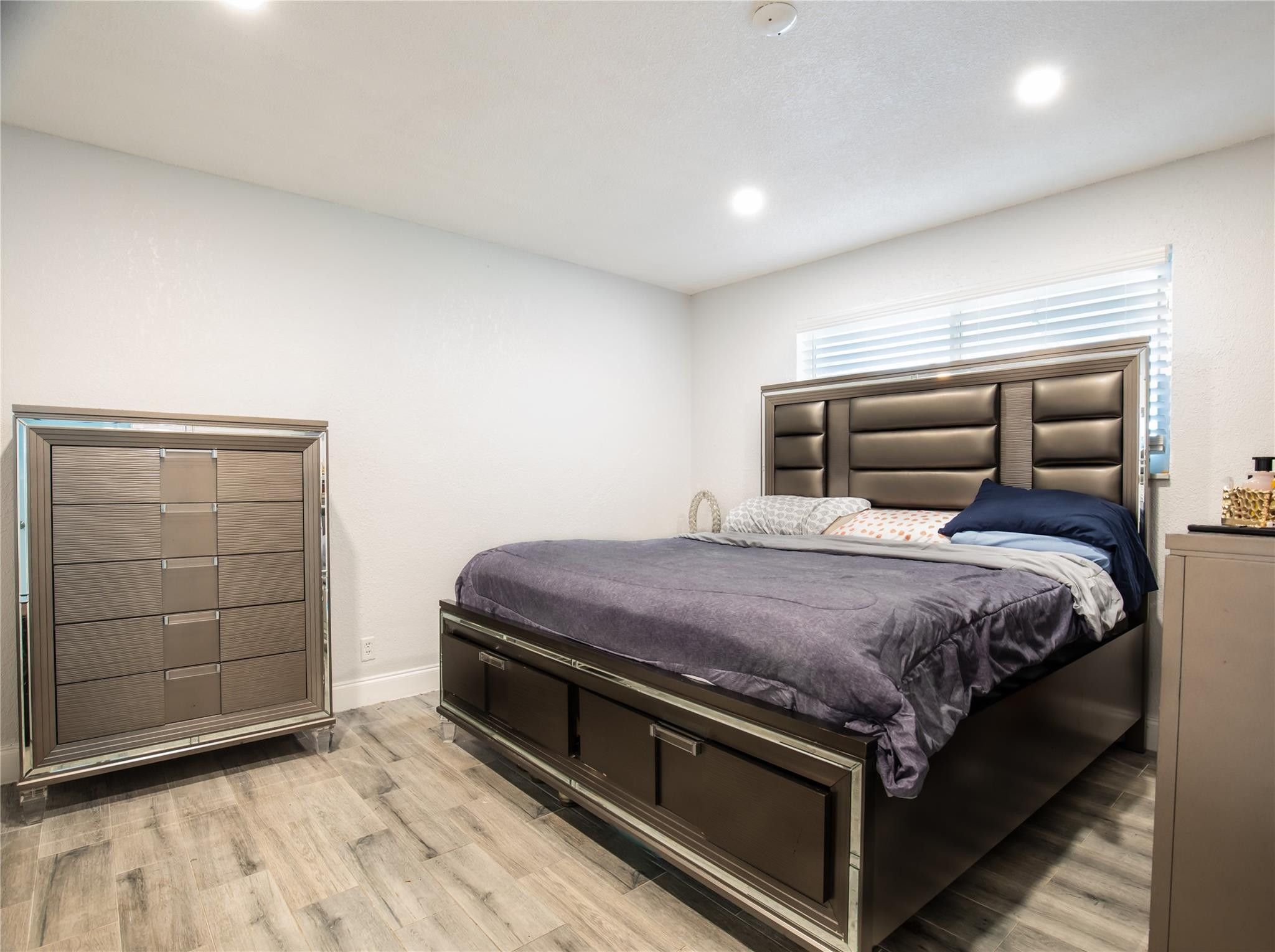 Coral Spgs Sub 1 59-30 B - Residential Income