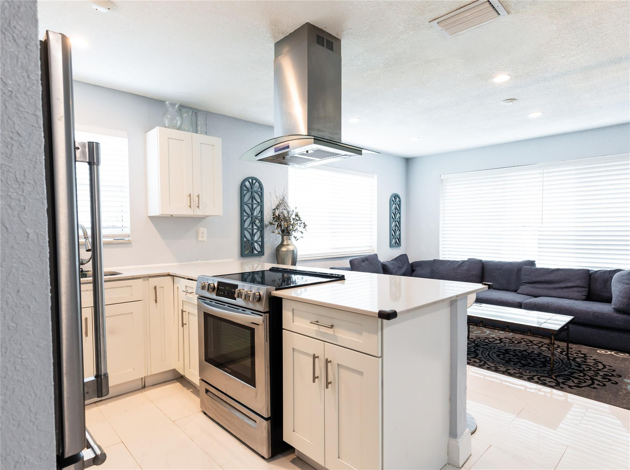 4103 NW 78th Terrace