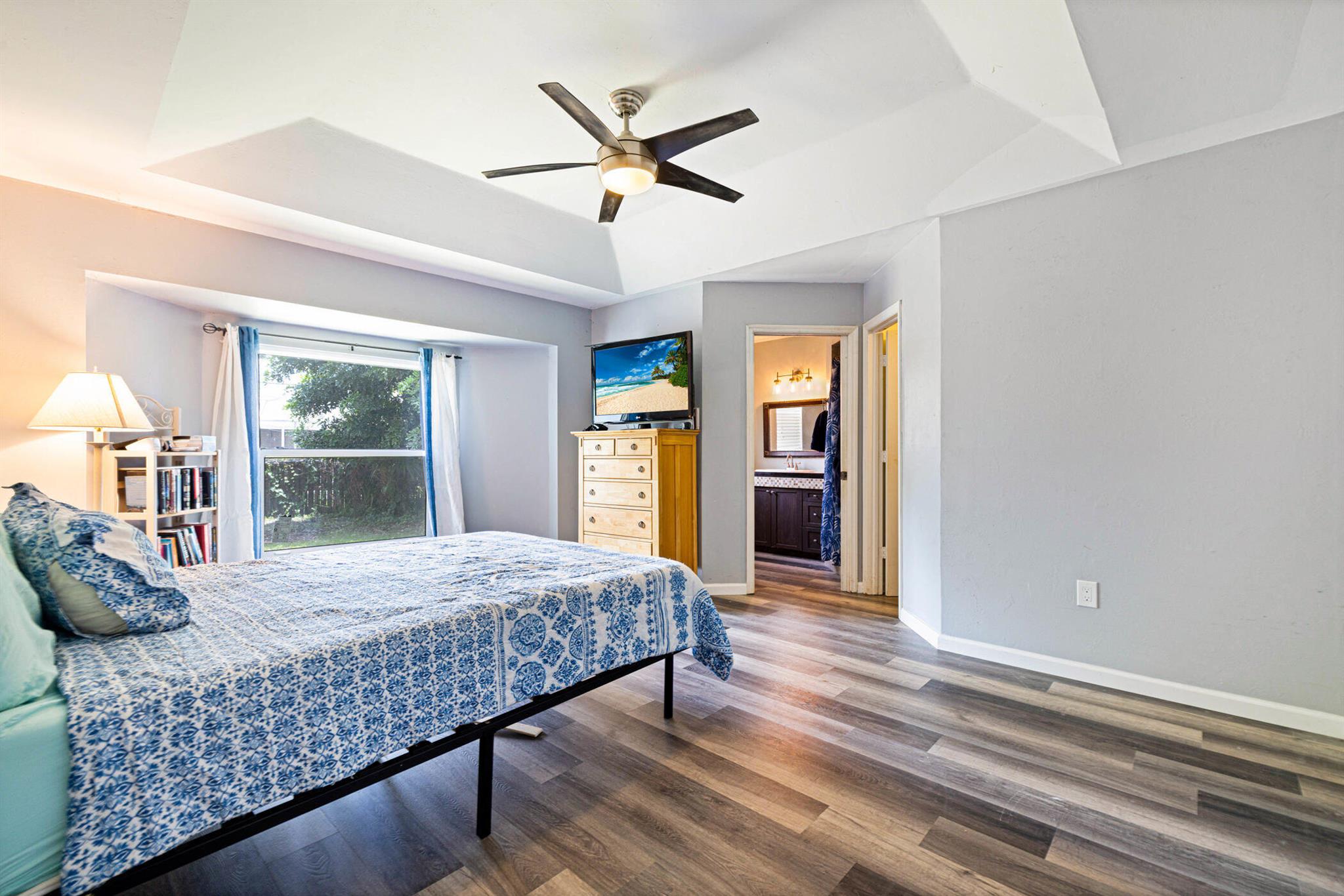 San Carlos Park - Residential