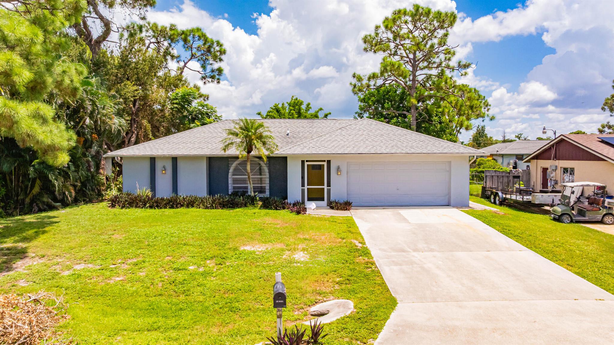 San Carlos Park - Residential