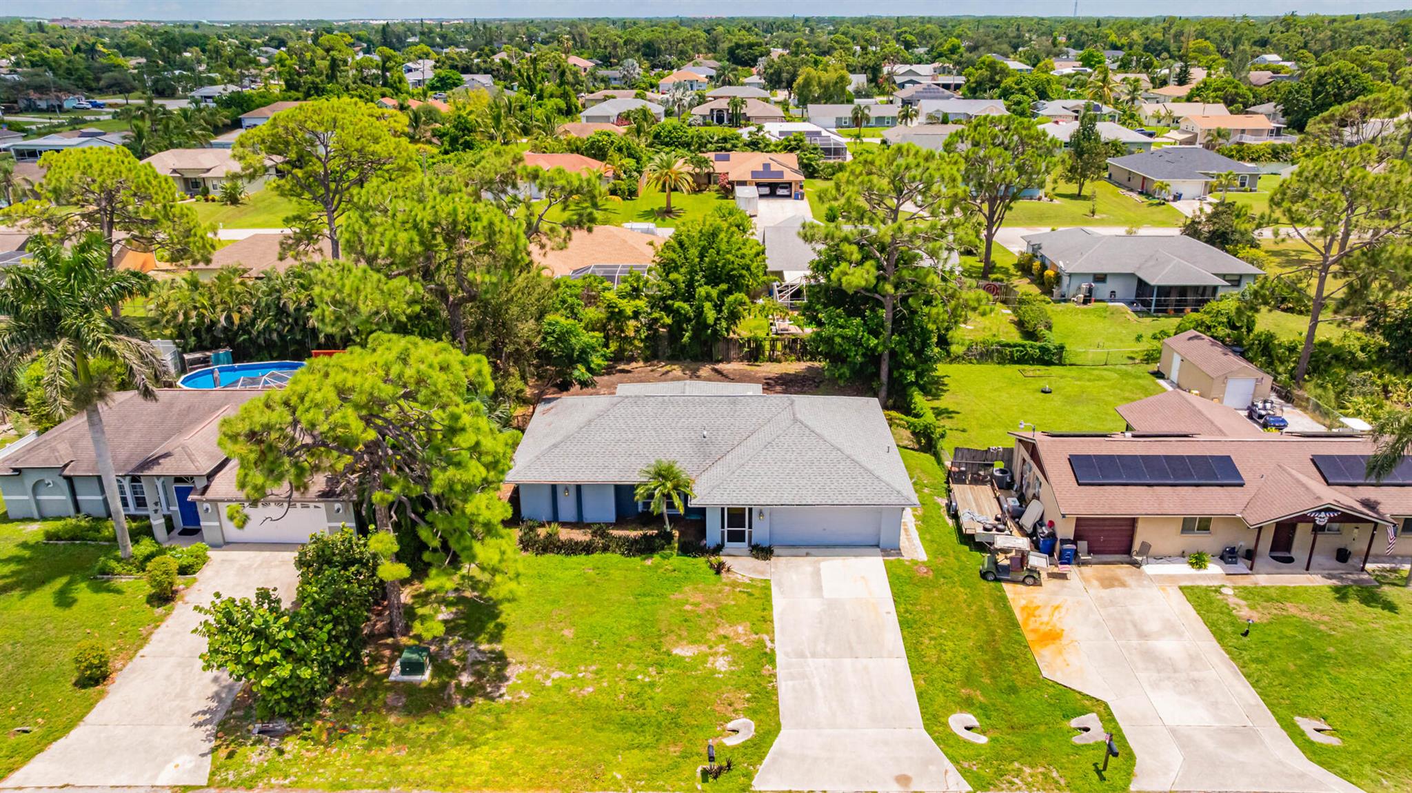 San Carlos Park - Residential