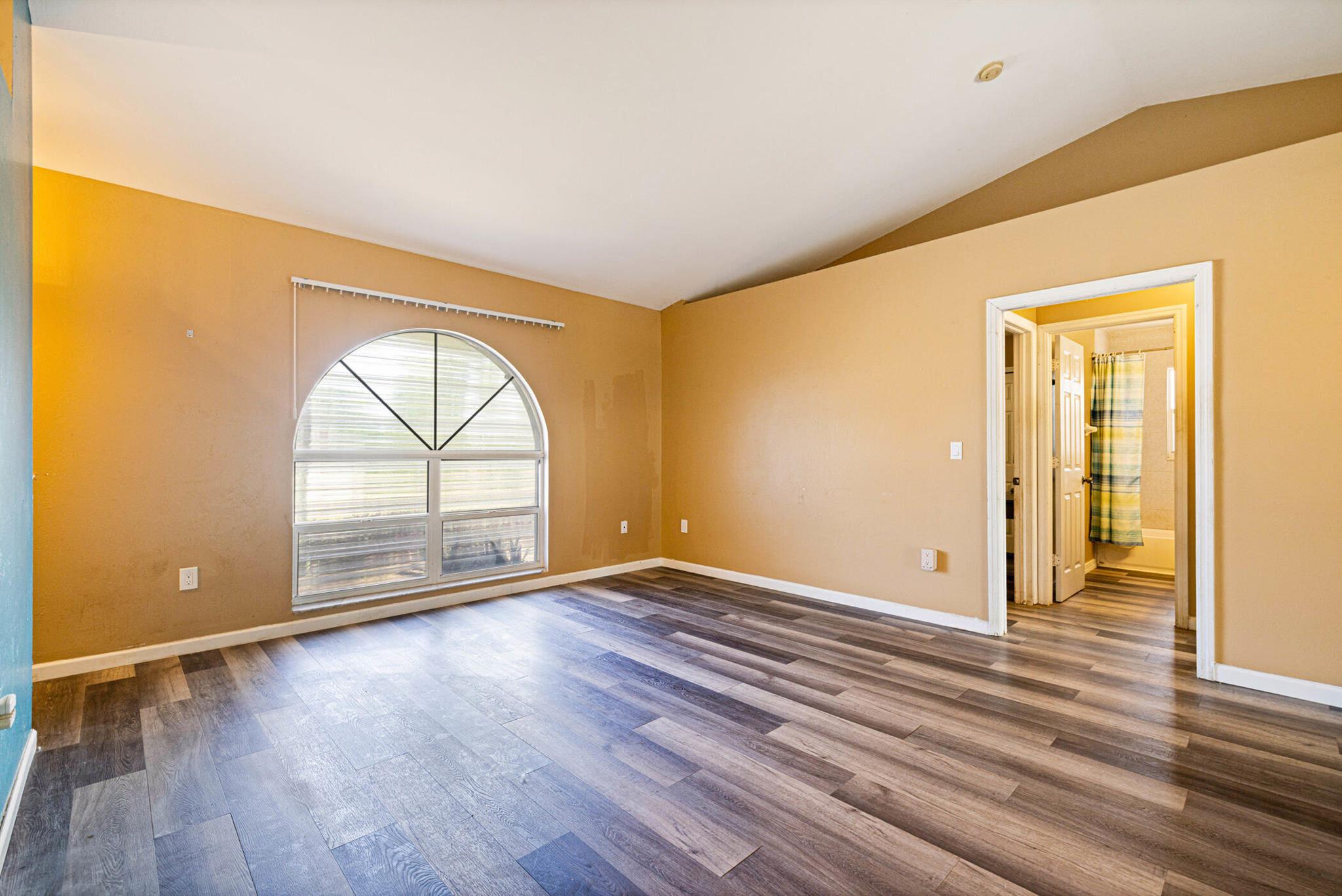 San Carlos Park - Residential