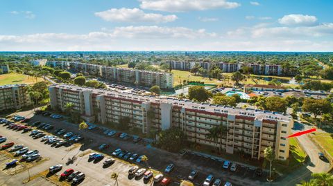 3590 Via Poinciana 416 Lake Worth FL 33467