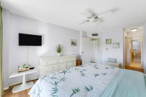 Tiny photo for 3590 Via Poinciana #416, Lake Worth, FL 33467 (MLS # R11162666)