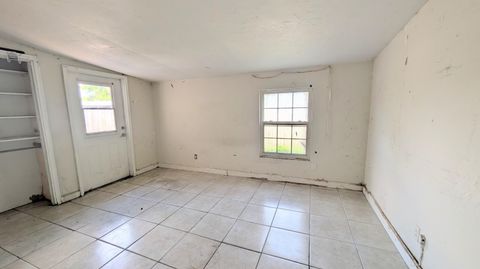 Tiny photo for 490 Tulip Tree Drive, Lake Worth, FL 33462 (MLS # B26022128)
