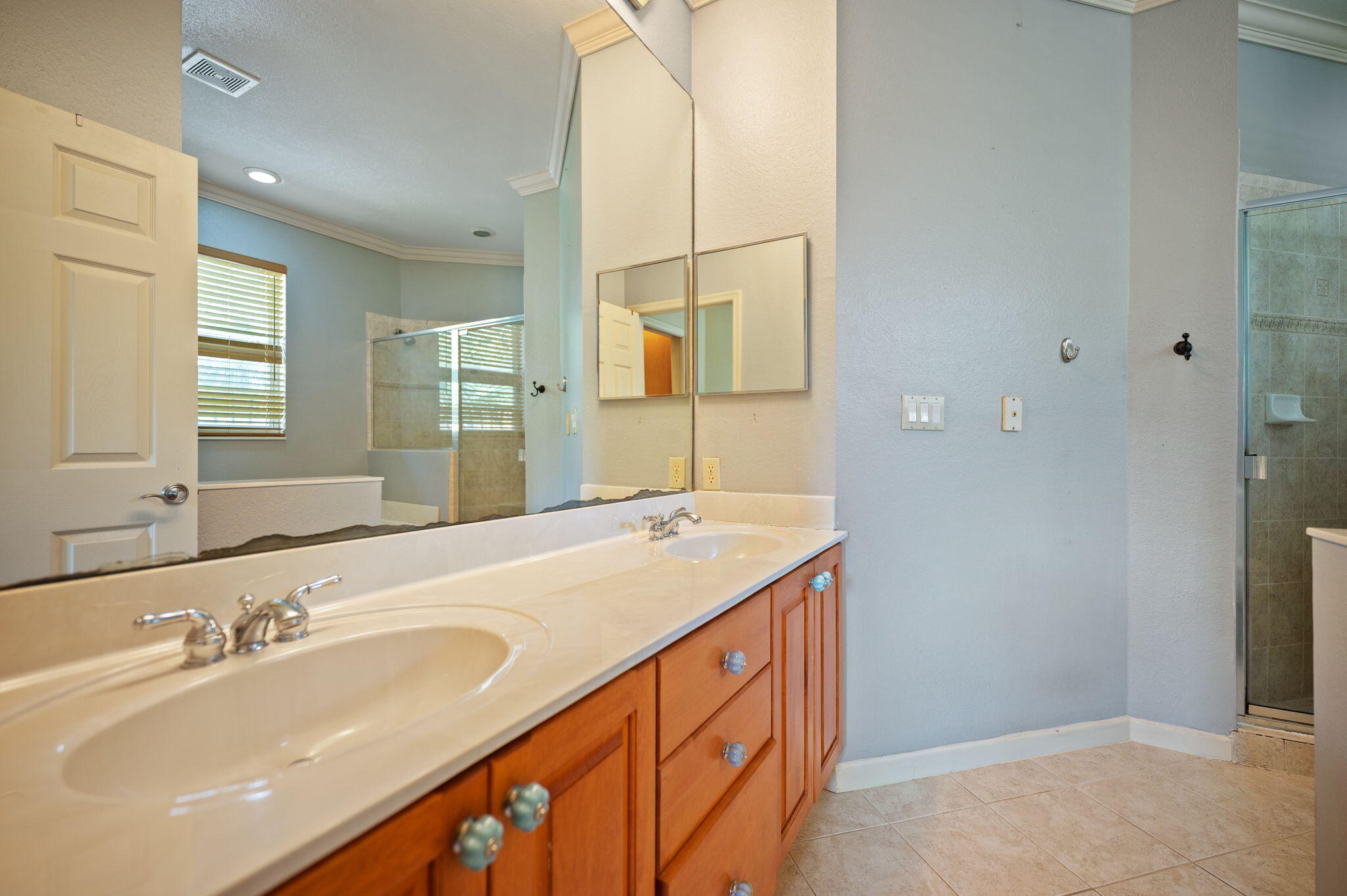 RACQUET CLUB OF DEER CREEK - Residential
