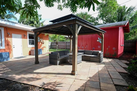 Tiny photo for 248 NE 41st Street, Deerfield Beach, FL 33064 (MLS # F10535459)