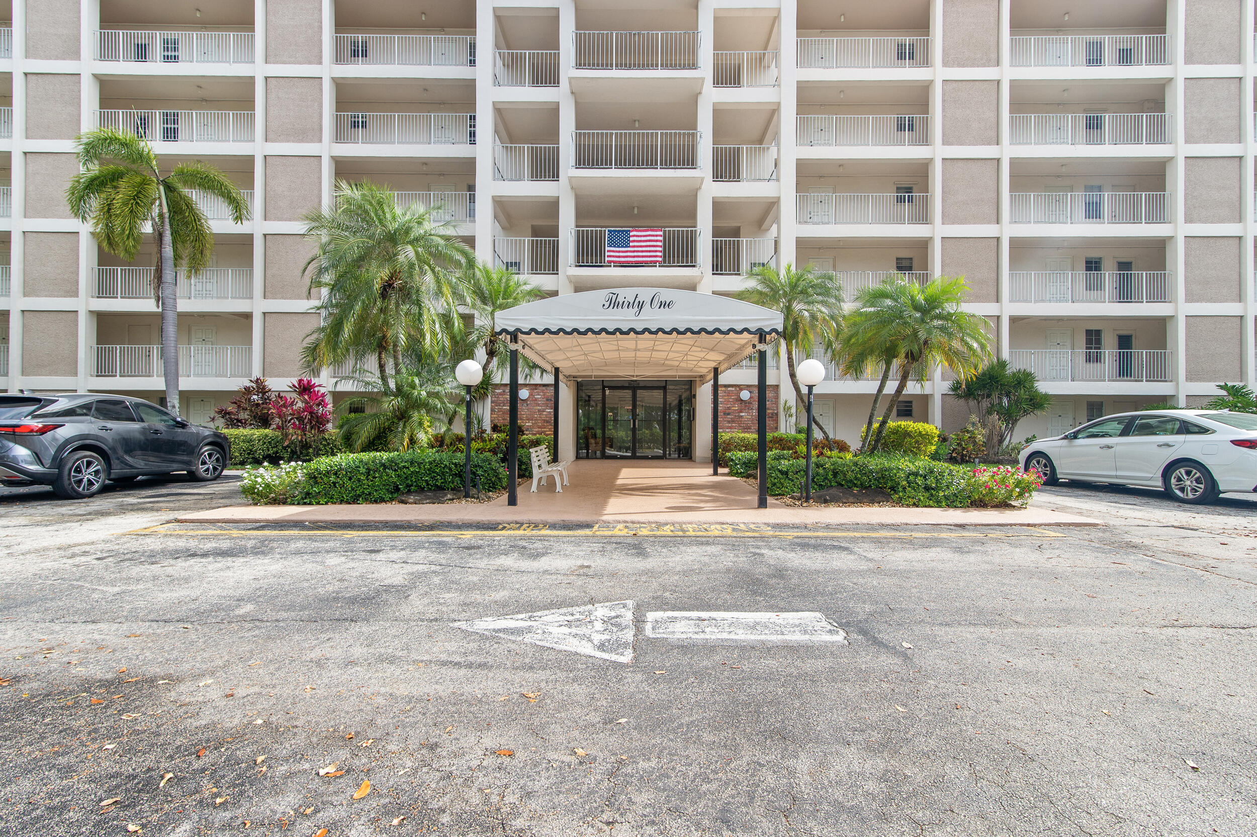 NO 31 PALM-AIRE COUNTRY CLUB - Residential Lease