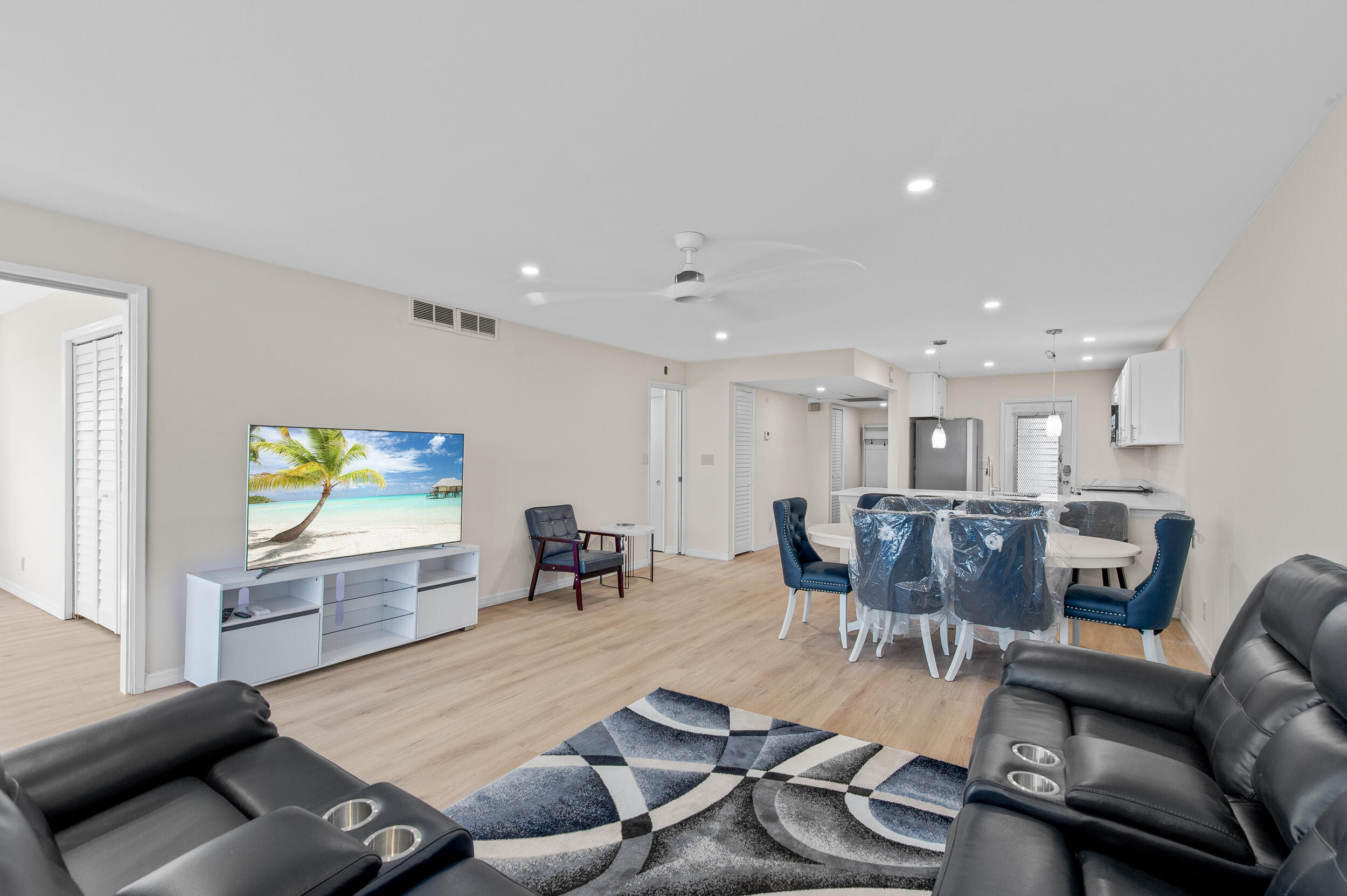 NO 31 PALM-AIRE COUNTRY CLUB - Residential Lease