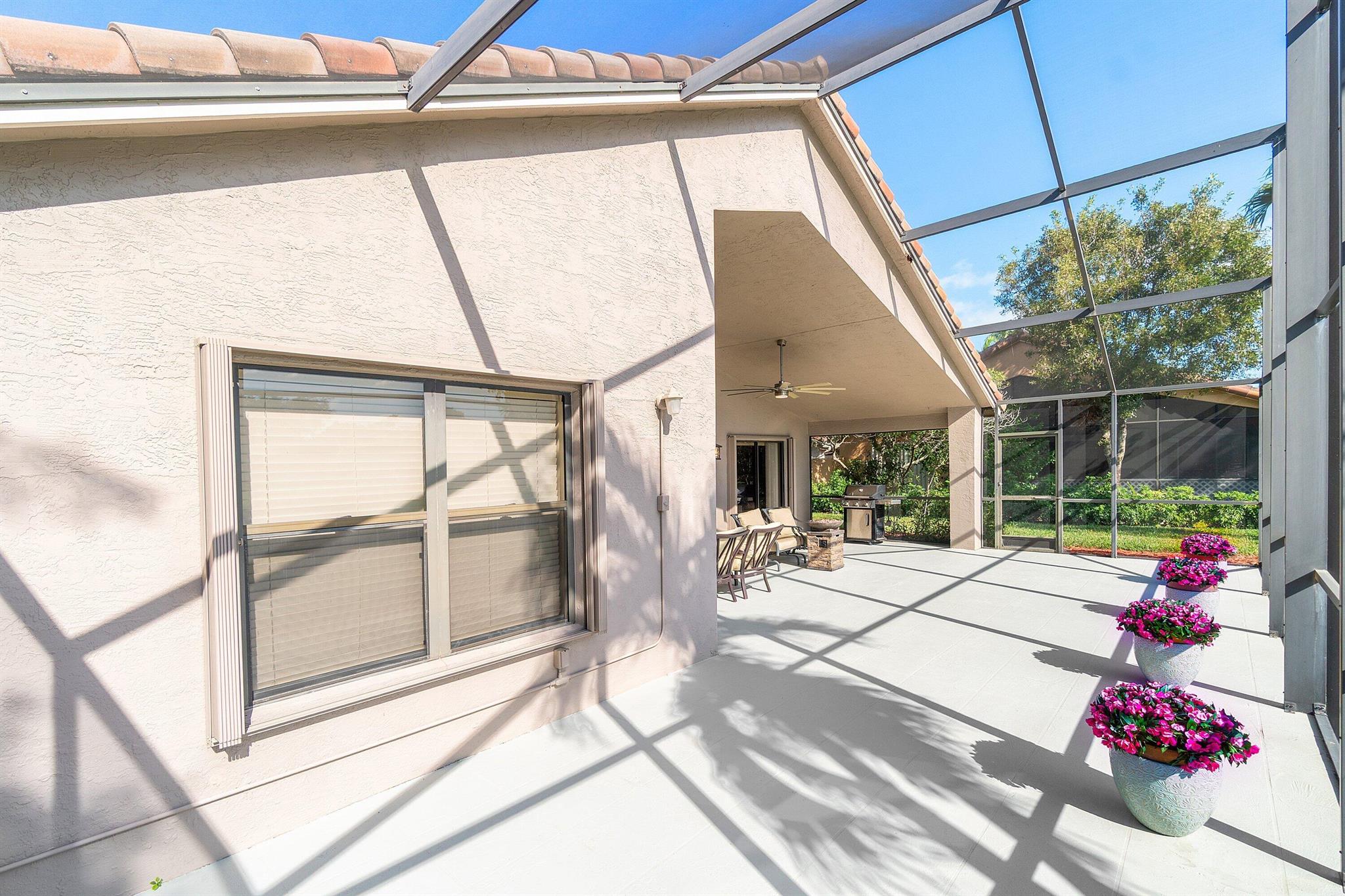 LEXINGTON LAKES - Residential