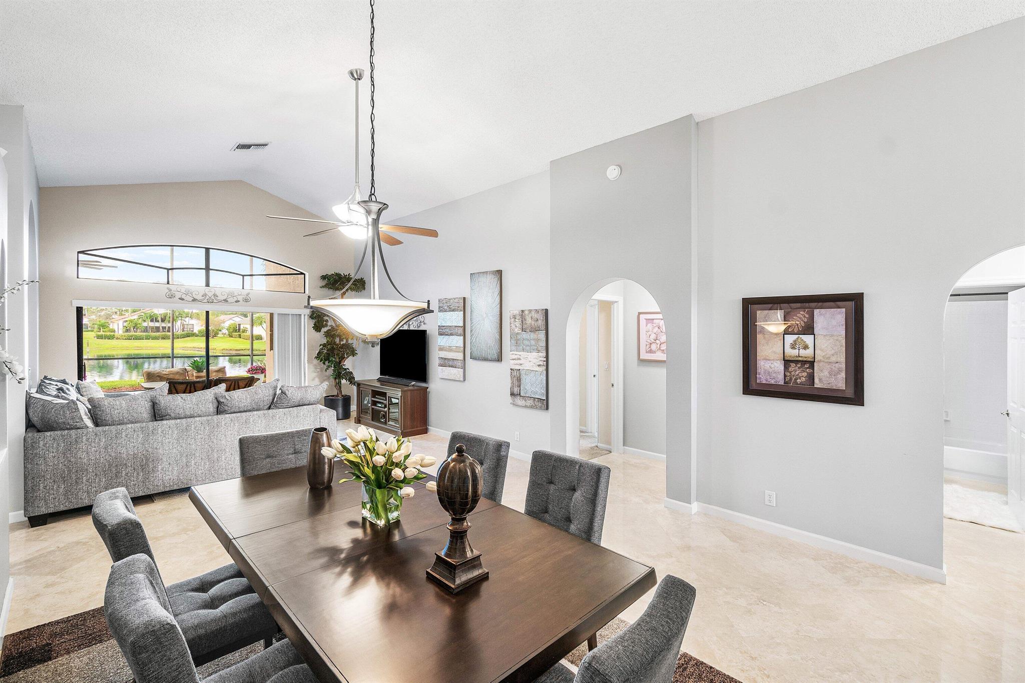 LEXINGTON LAKES - Residential