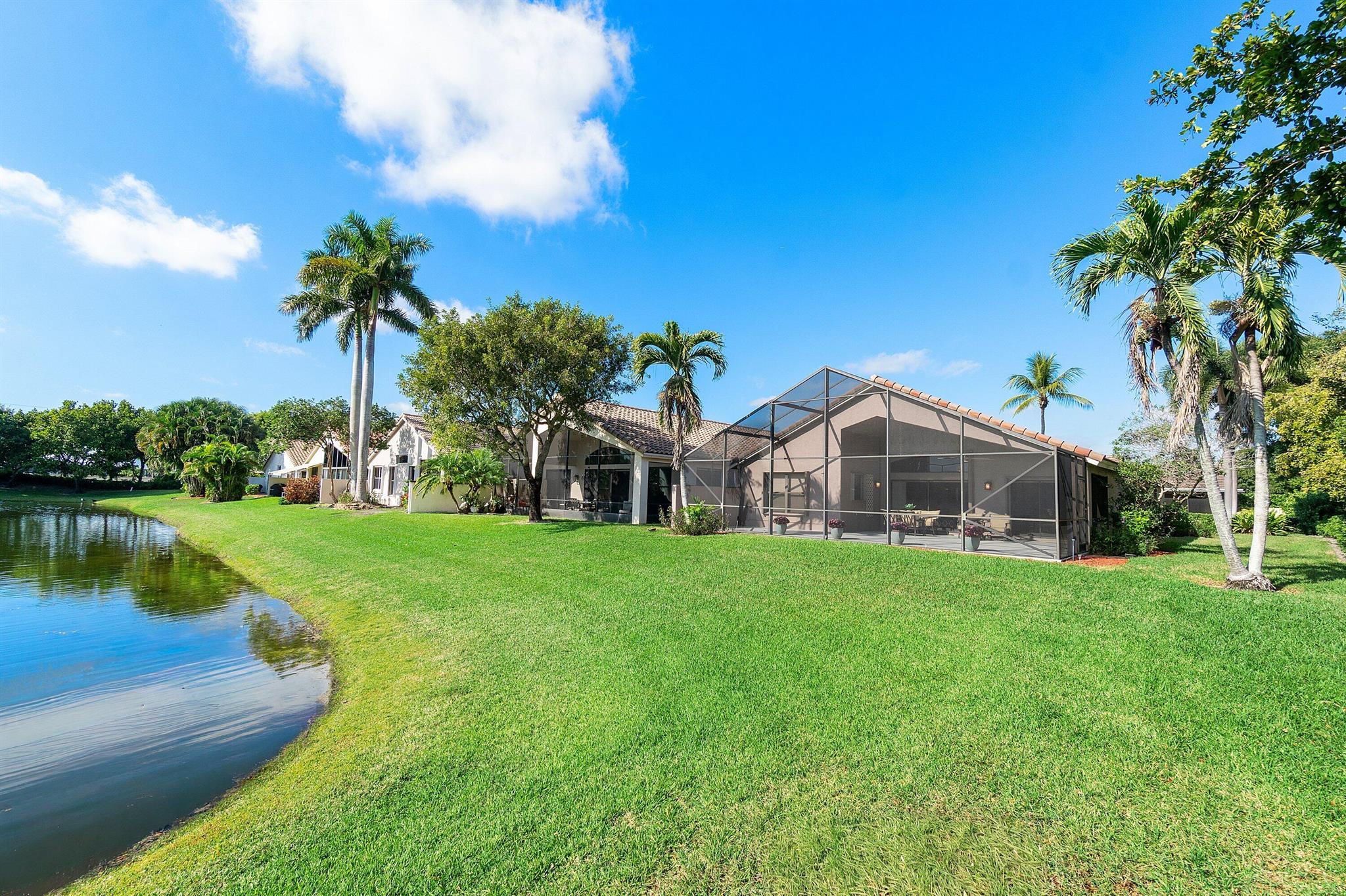 LEXINGTON LAKES - Residential