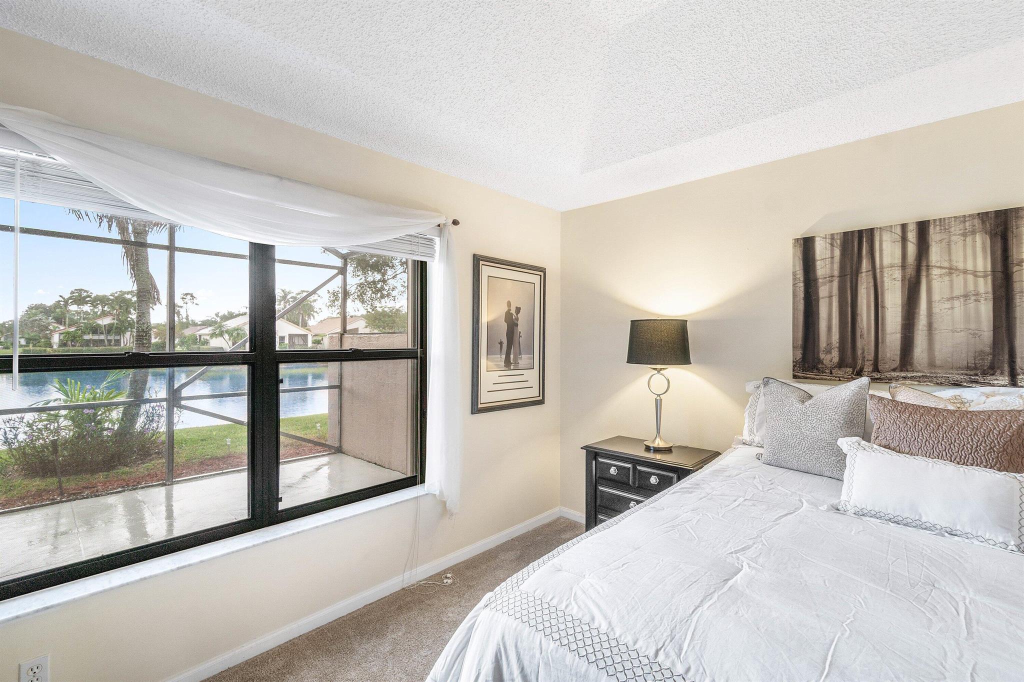 LEXINGTON LAKES - Residential