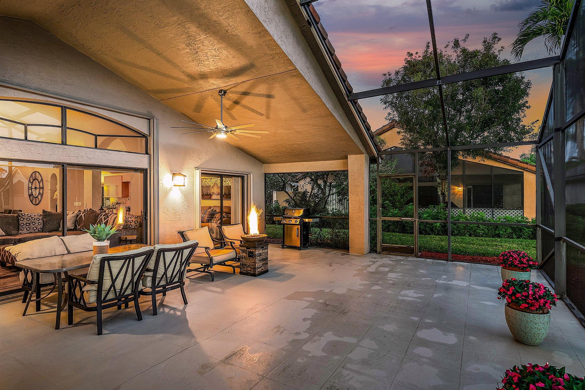 LEXINGTON LAKES - Residential