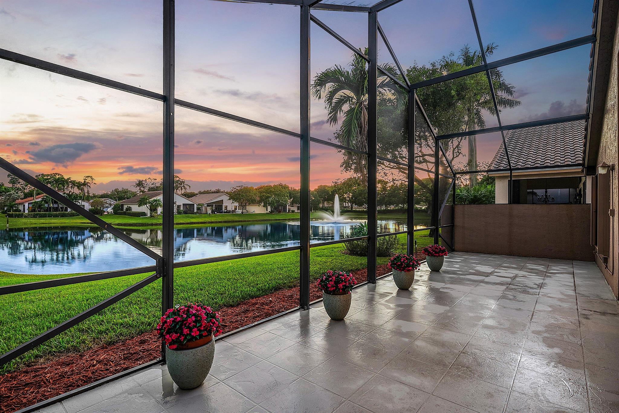 LEXINGTON LAKES - Residential