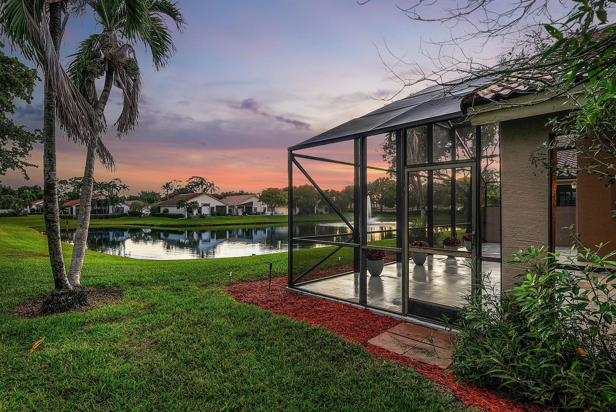 LEXINGTON LAKES - Residential