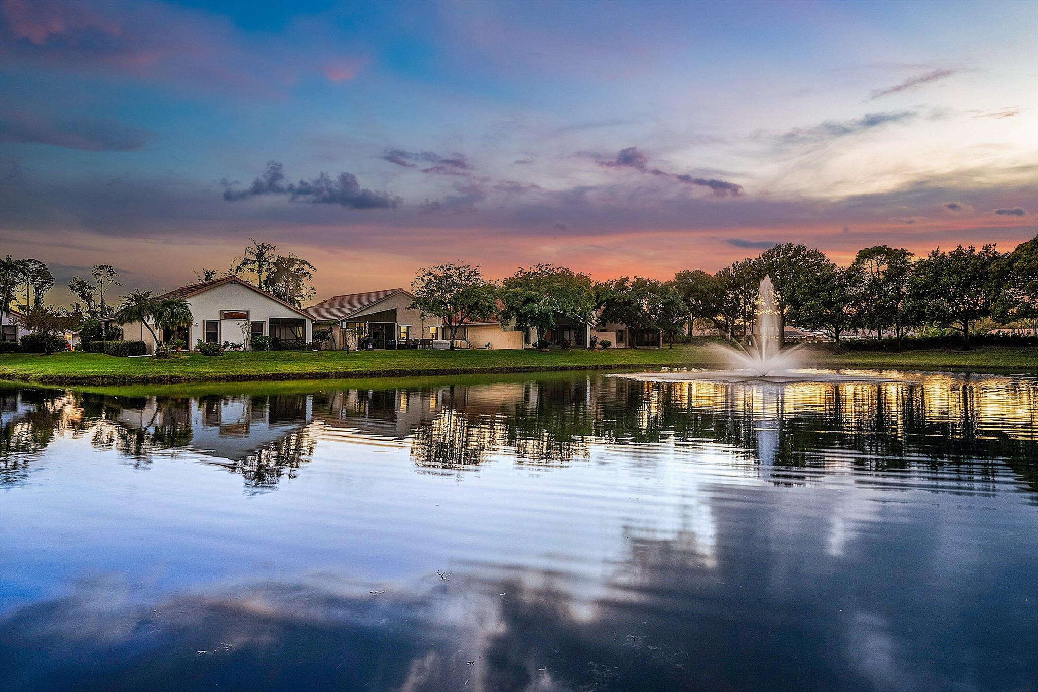 LEXINGTON LAKES - Residential