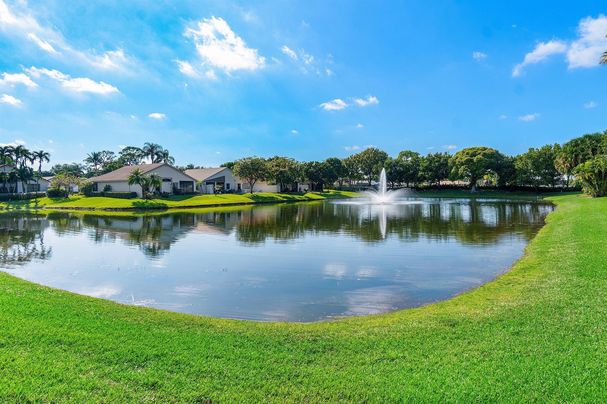 LEXINGTON LAKES - Residential