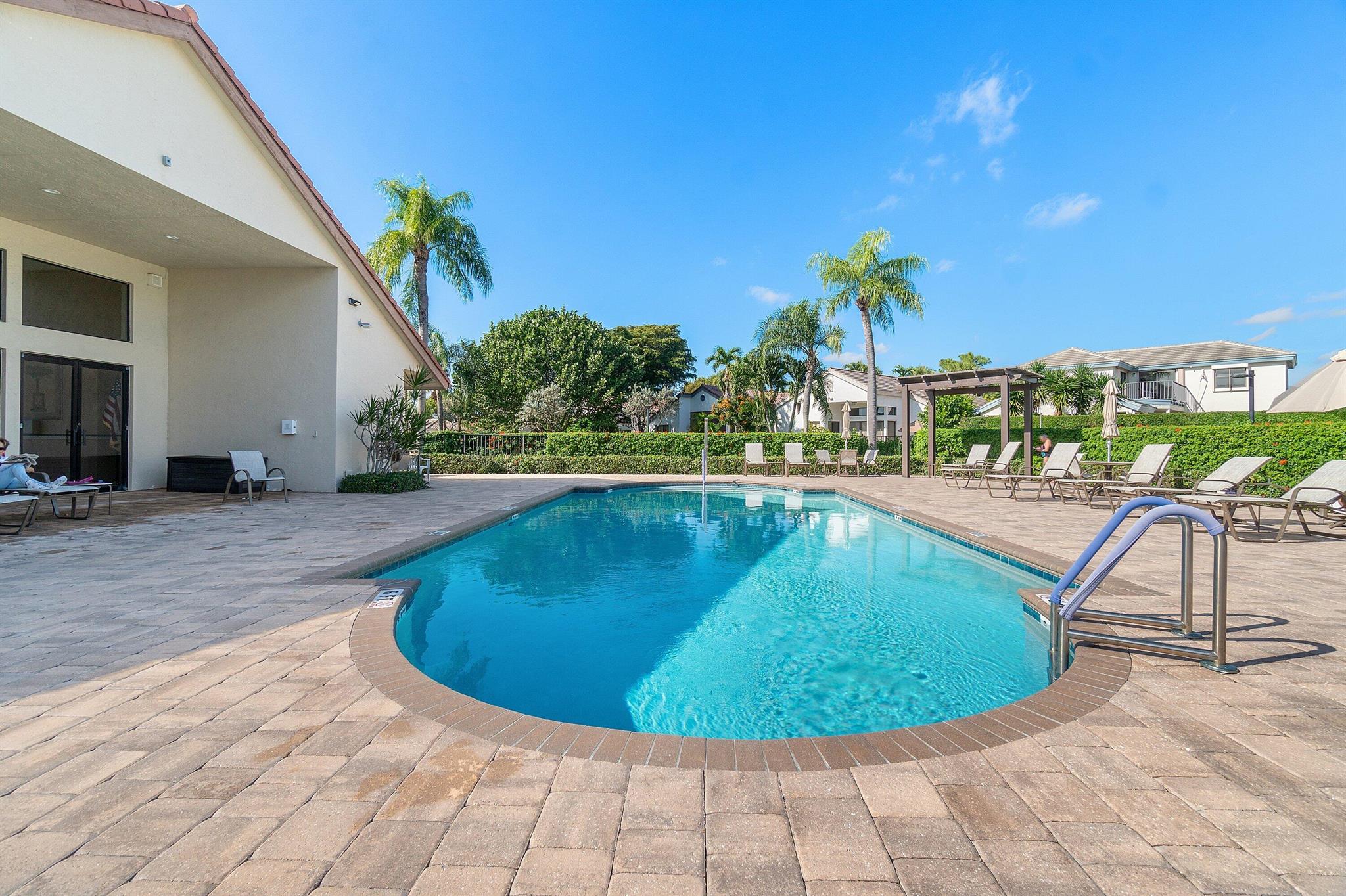 LEXINGTON LAKES - Residential